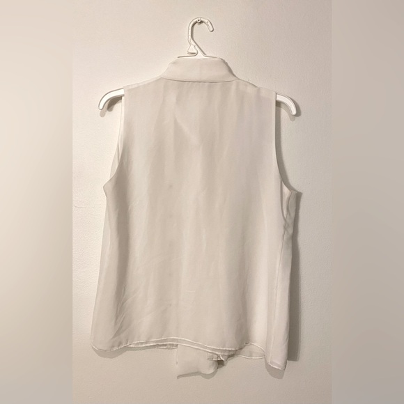 White button-down, tie-front, sleeveless blouse, Size 10 - Picture 2 of 3